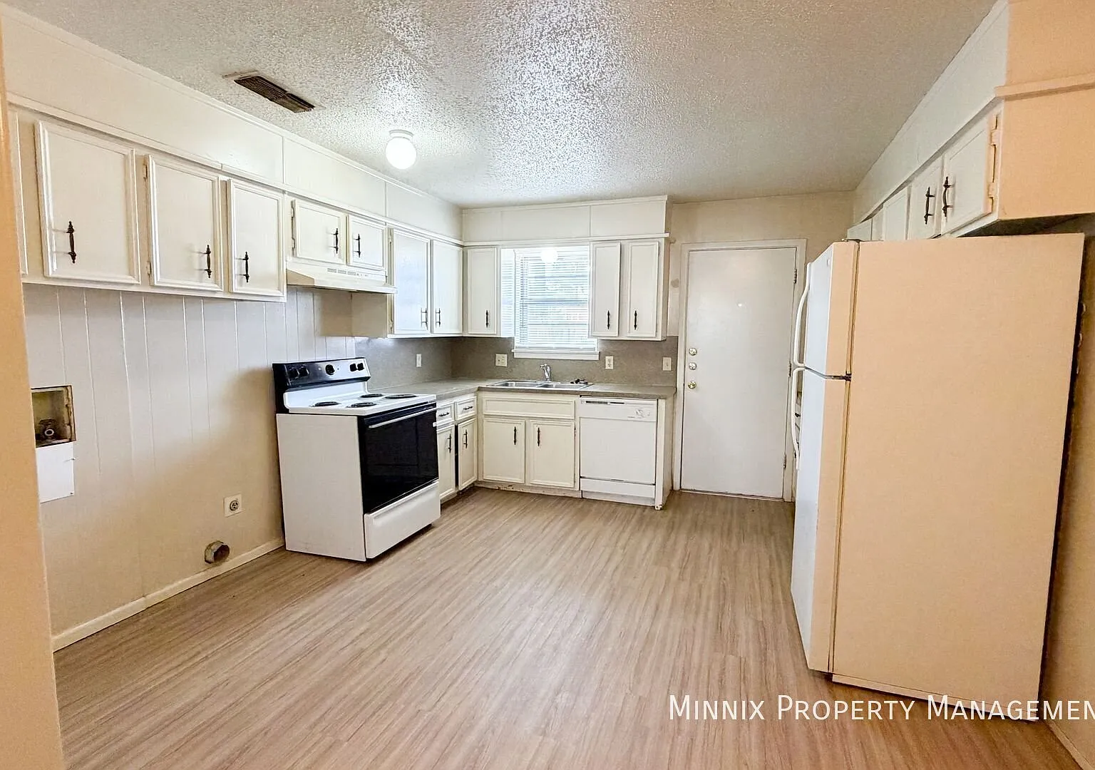 2 bedroom/ 1 bath | 5312 38th St. #A — Photo 3