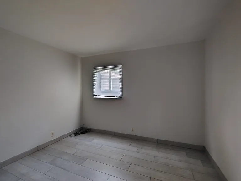 903 Holiday Dr — Photo 10