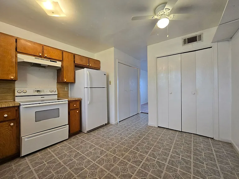 1305 Quail Cir #A — Photo 8