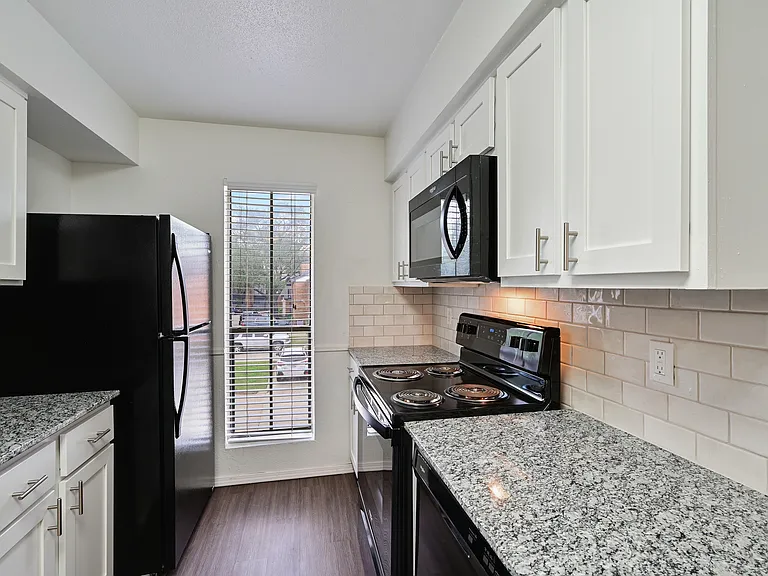 Kitchen 3