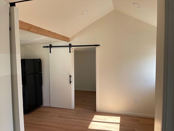 Living room (bedroom entrance)