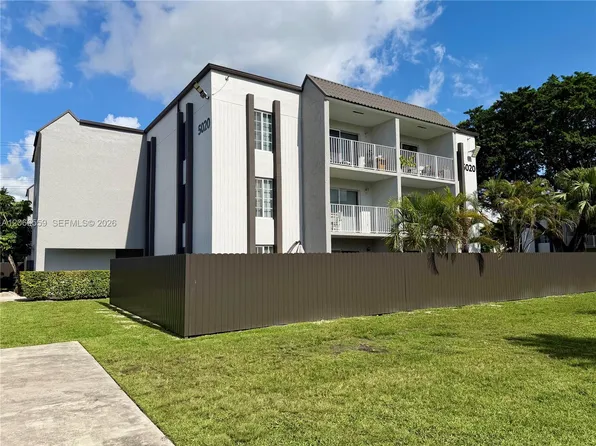 5020 NW 79th Ave APT 202, Doral, FL 33166