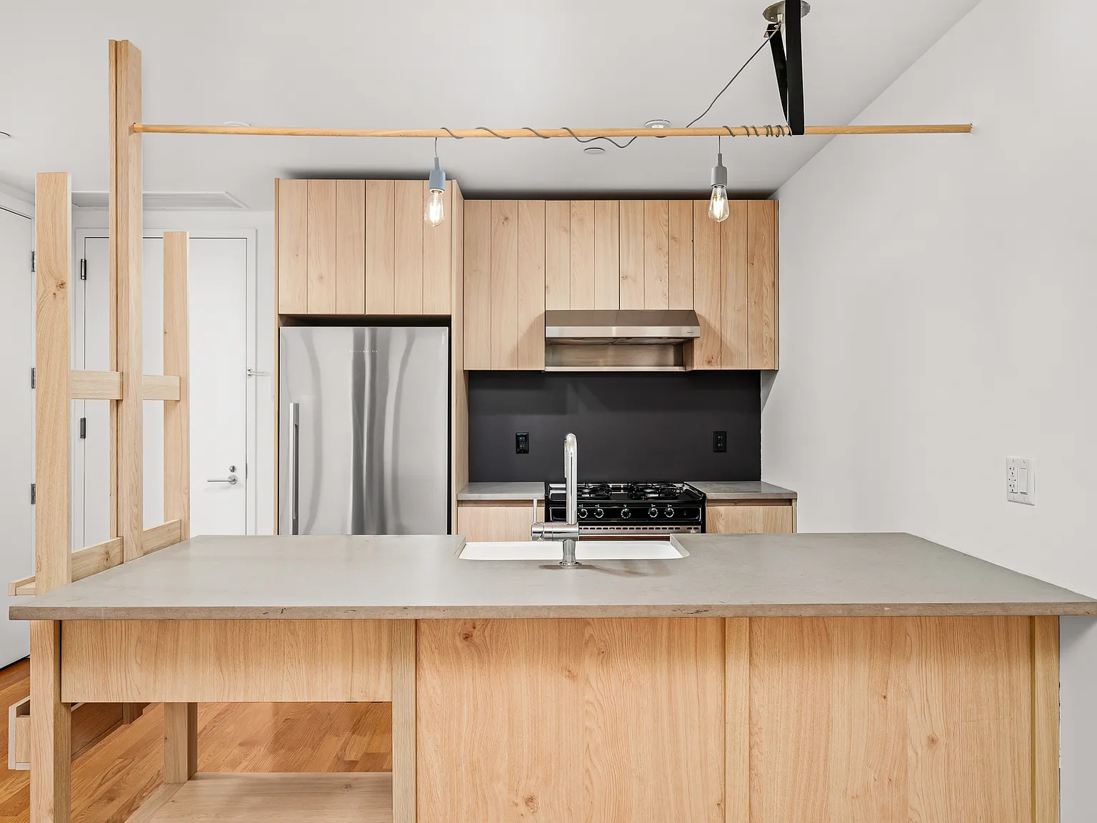 123 Melrose Street — Photo 1