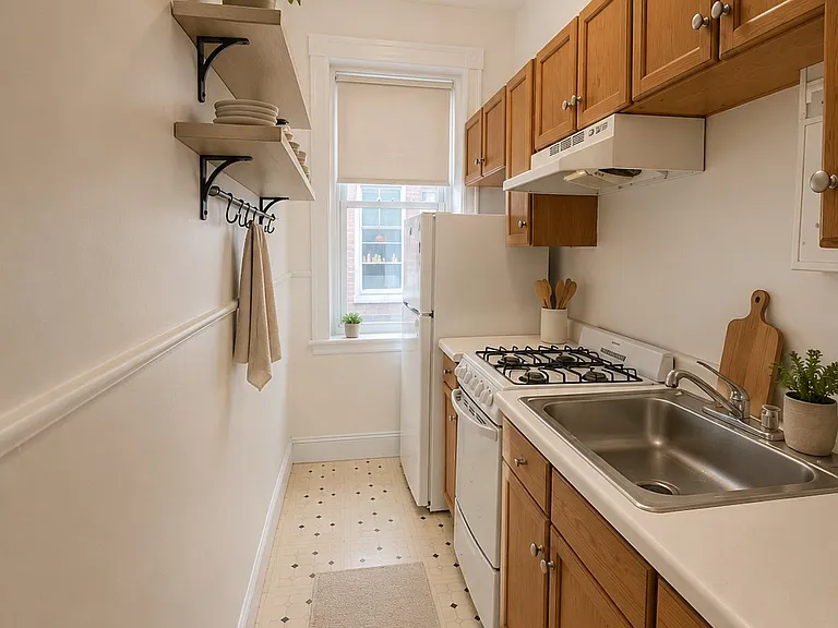 1828 Beacon St #7 — Photo 2