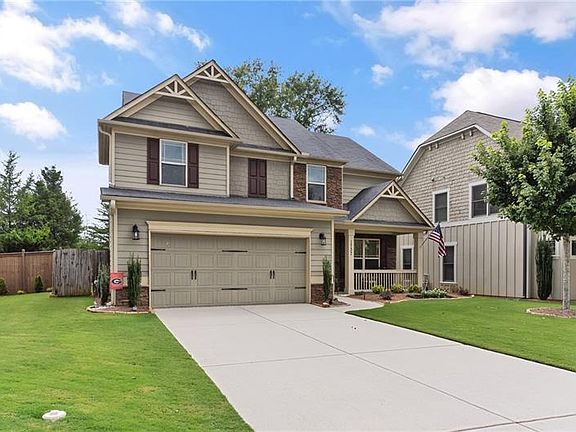 2nd image of 1737 Grand Oaks Dr