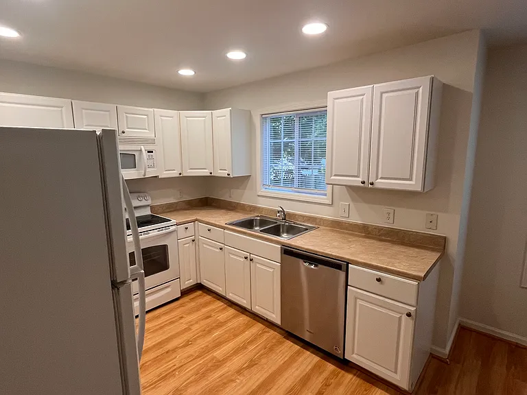 1520 Playstead St — Photo 10
