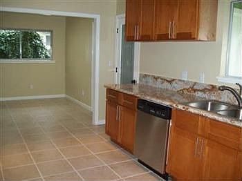 4th image of 2337 Catalina Dr
