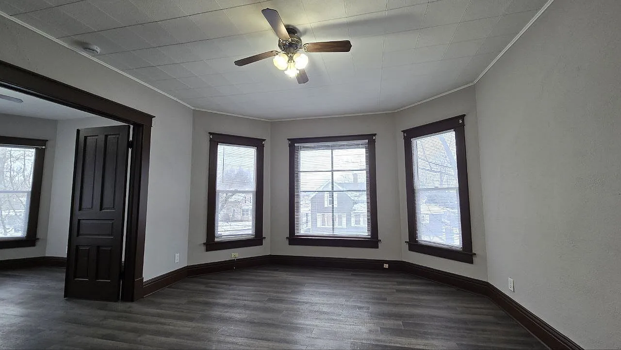 Spacious 3BR/1BA First-Floor Home with Garage & Fenced Yard in Quiet Michigan City Neighborhood — Photo 3