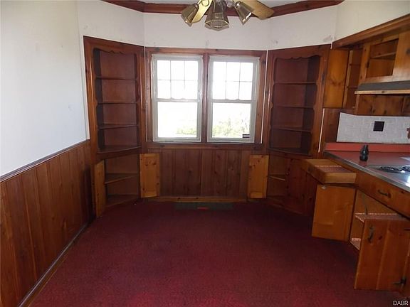 5th image of 309 W Siebenthaler Ave