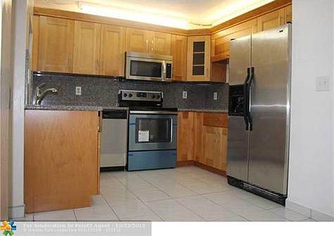 3rd image of 4000 Coral Springs Dr