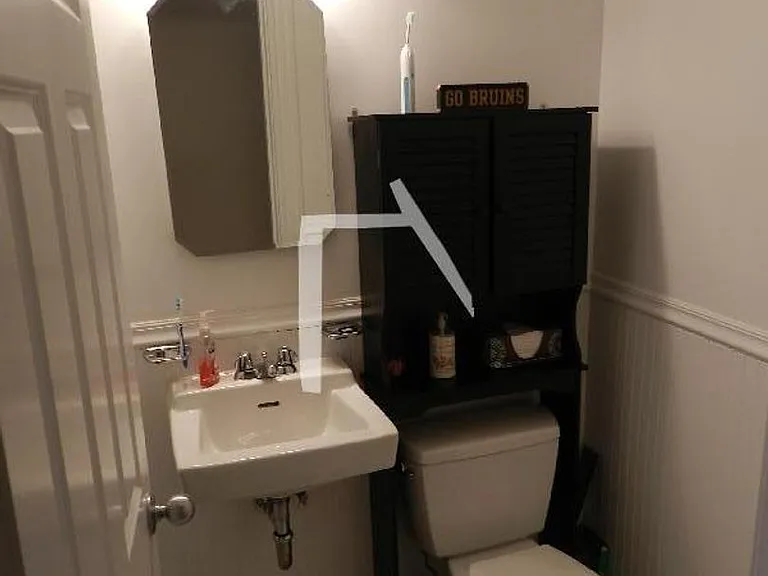 1942 Beacon St #1E — Photo 7
