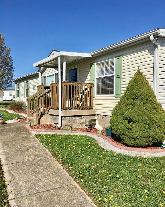 1st image of 530 Birchwood Cir