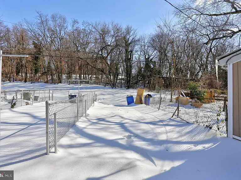 1729 Braddish Ave — Photo 26