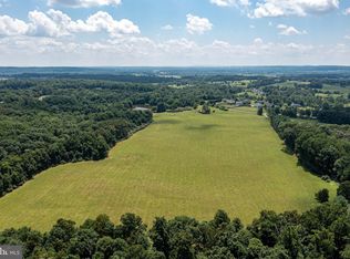 43272 Evans Pond Rd, Leesburg, VA 20176