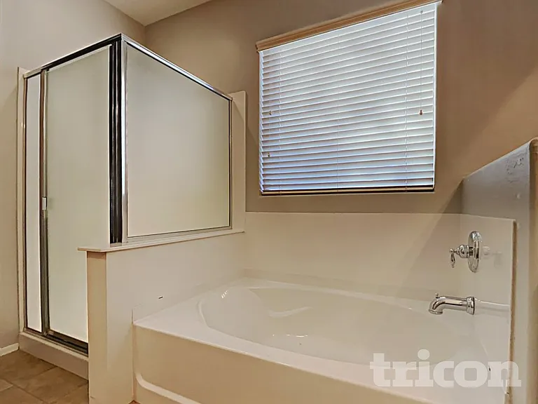 45209 W Miraflores St — Photo 10