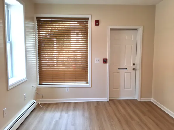 402 E Orange St, Lancaster, PA 17602