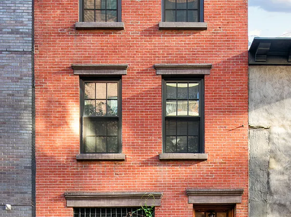 58 Downing Street image 1 of 17