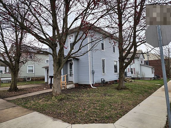 3rd image of 807 E 4th St