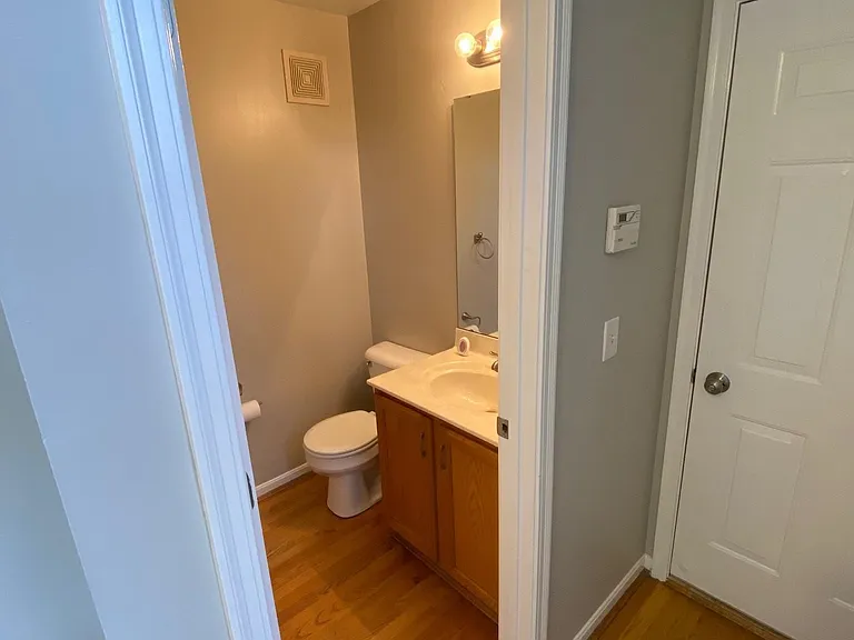 8601 Sunmont Dr — Photo 7