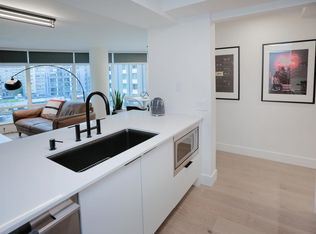 1288 Alberni St #703, Vancouver, BC V6E 4N5