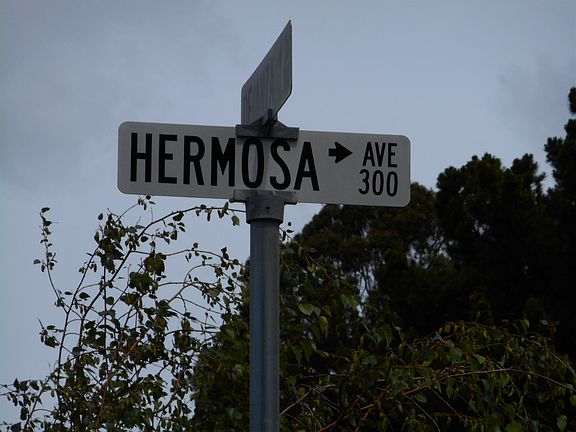 5th image of 304 Hermosa Ave