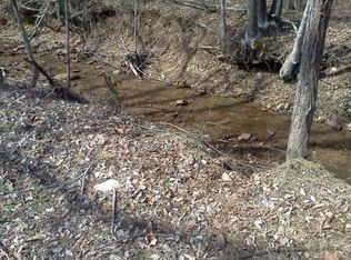 706 Wolf Run Rd, Fairdale, KY 40118