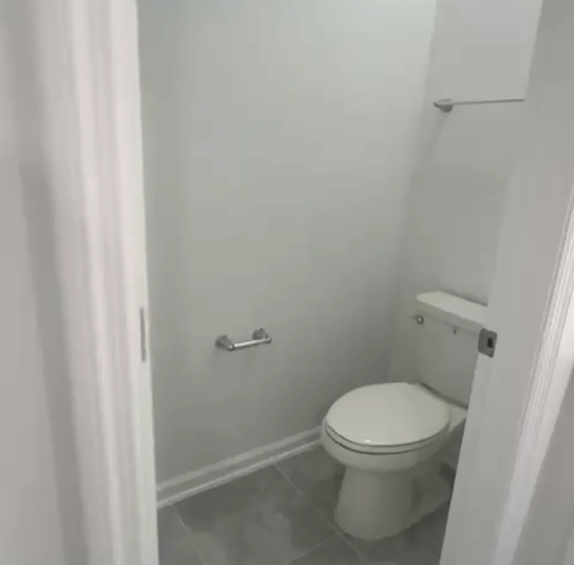 4 bed, 3.5 bath, 1960 sqft, $2,400 — Photo 3