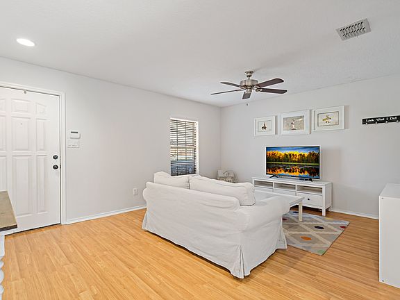 4th image of 6319 Birkdale Ln