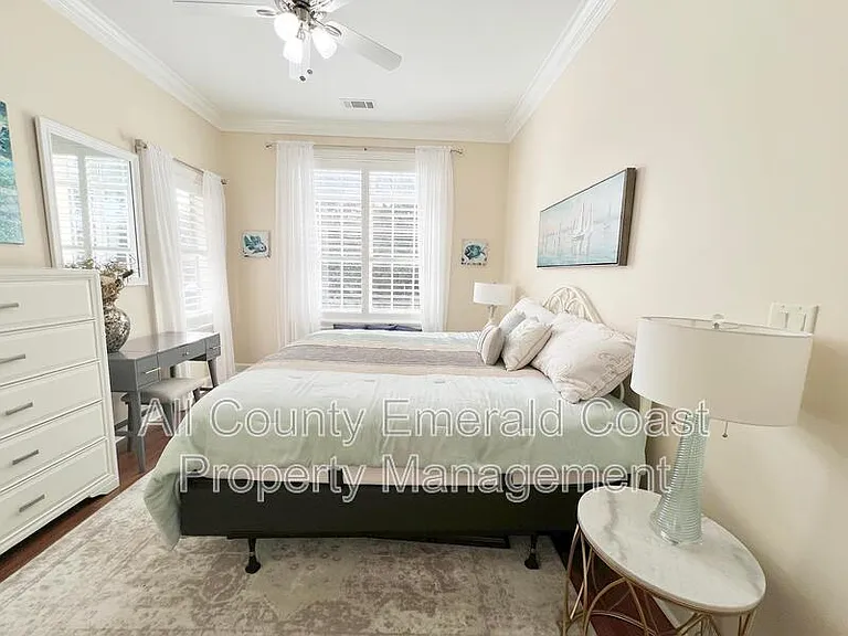 420 Oak Harbour Ln #201 — Photo 26