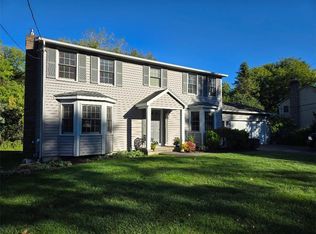 288 East St, Pittsford, NY 14534