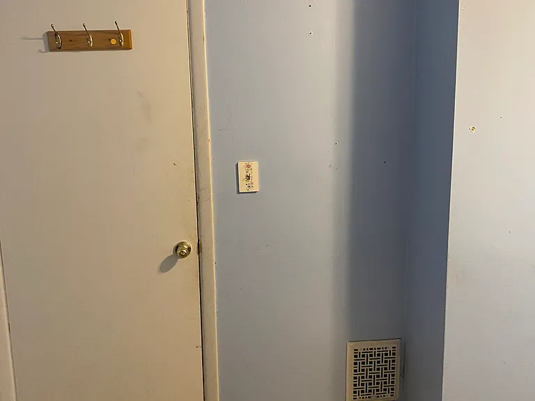 24 Linden Pl — Photo 7