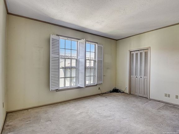 4th image of 66 BREES BLVD #27