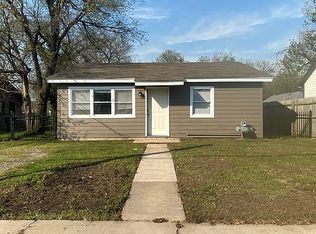 518 E 9th St, Claremore, OK 74017