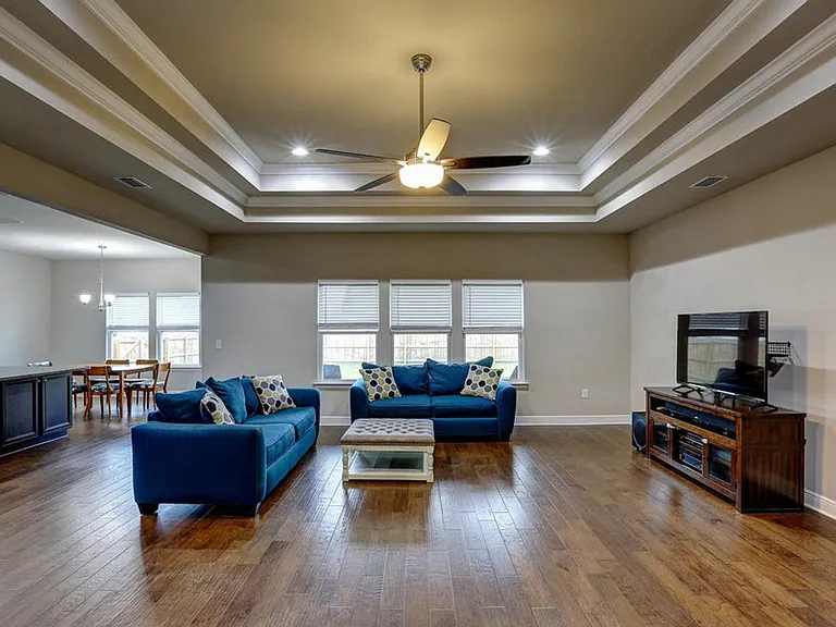 107 N Shoreview Dr — Photo 4
