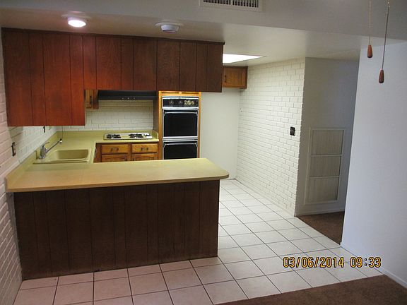 4th image of 3472 Victory Ave