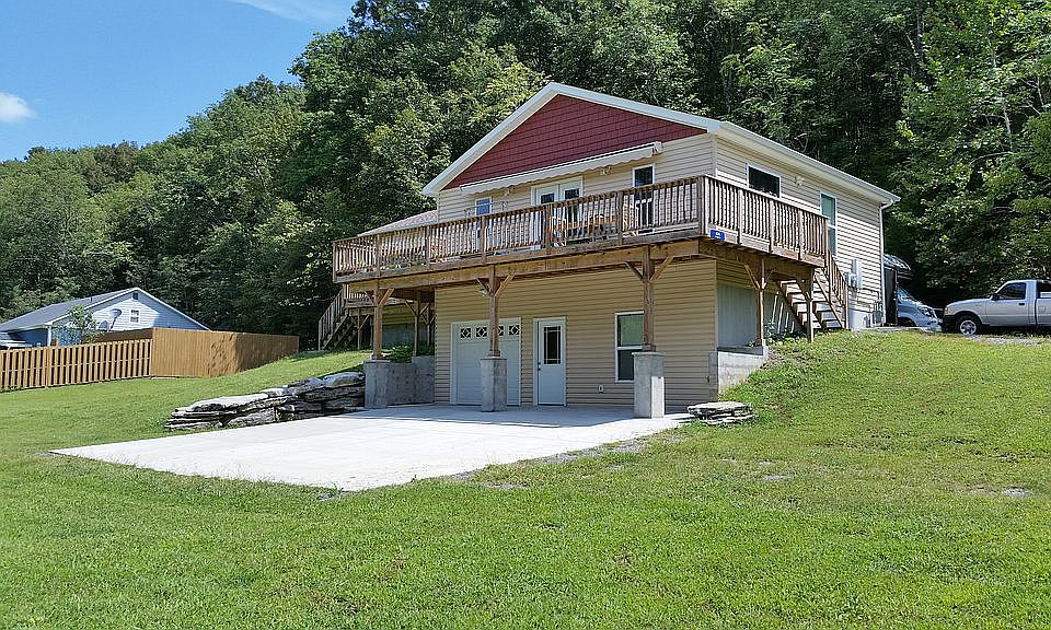 1st image of 414 Osage Ln