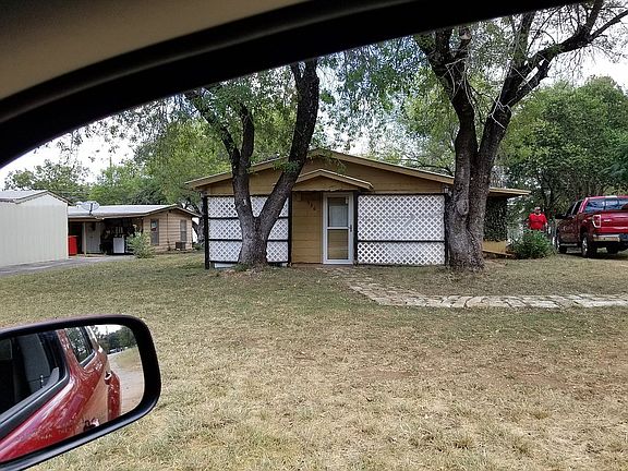 2nd image of 546 Sandy Mountain Dr