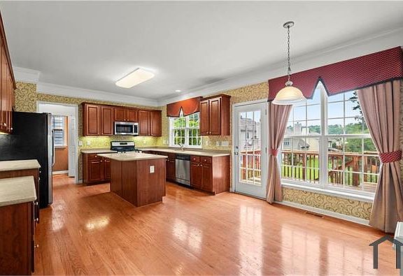 5th image of 2080 Vistoria Dr