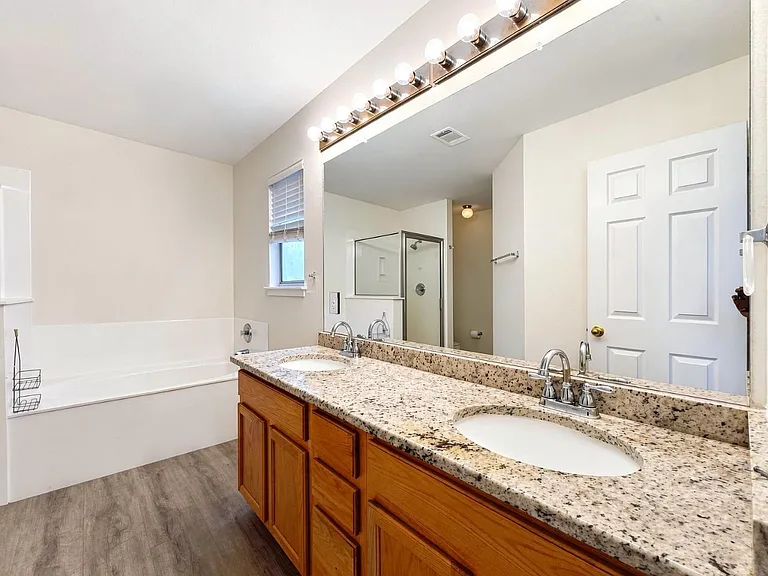 1841 Greening Way — Photo 15