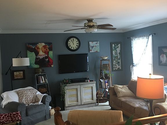 3rd image of 73 Briarwood Dr