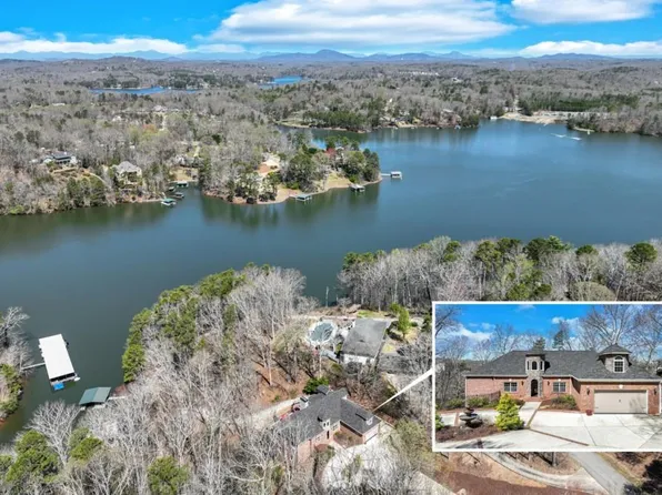 2152 Silver Cir, Gainesville, GA 30501