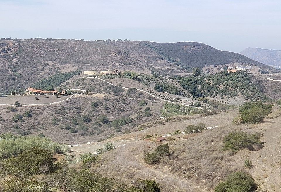 1st image of 8 La Cruz Dr #1