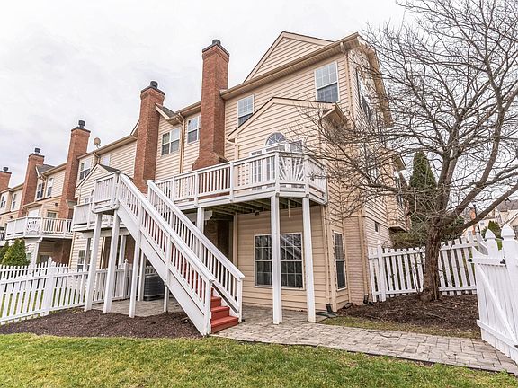 2nd image of 19592 Aspendale Sq