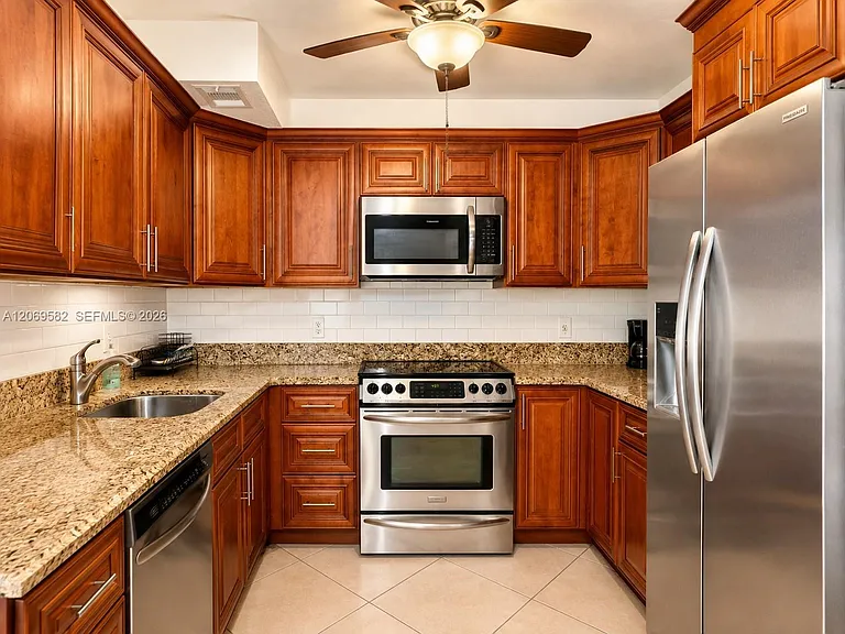 6700 Cypress Rd #507 — Photo 3