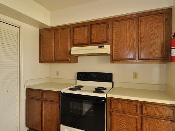 2nd image of 6064 Bradford Dr Unit A