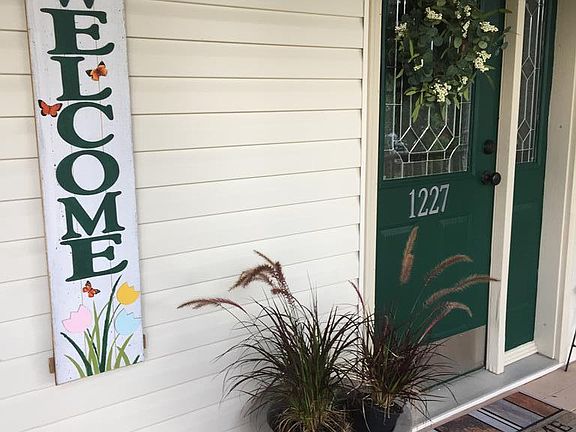 5th image of 1227 Wren Dr