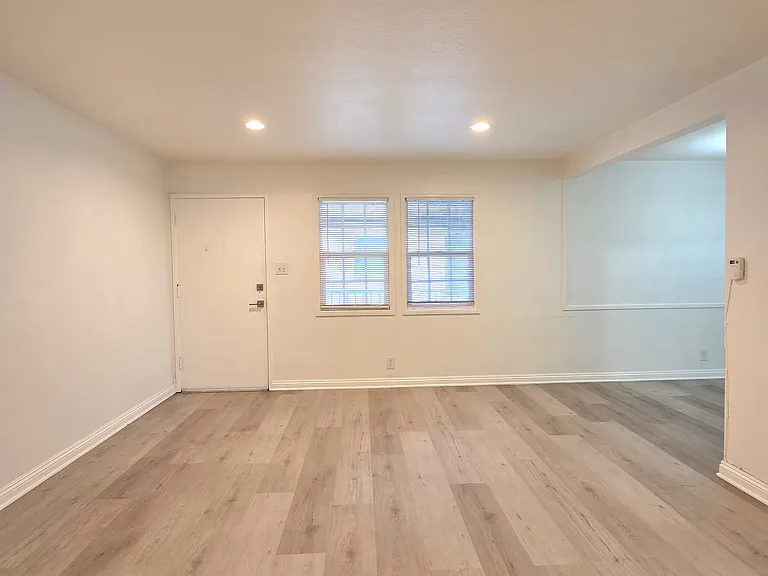 3705 S Victoria Ave — Photo 7