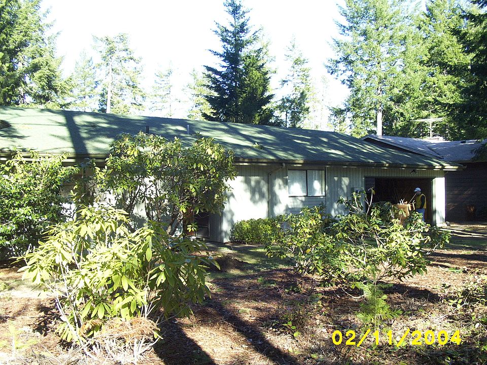 1st image of 561 E Country Club Dr E