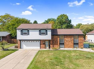 3520 Archwood Dr, Rocky River, OH 44116