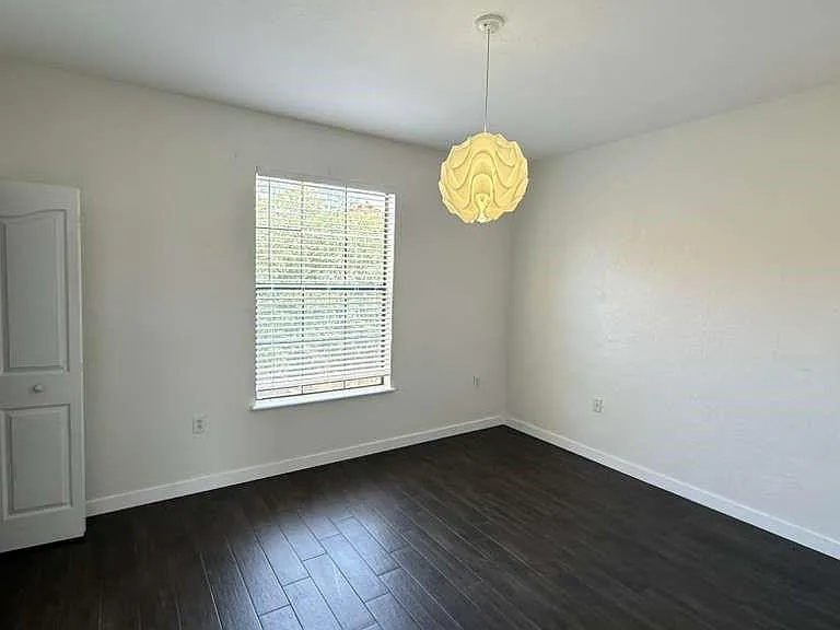 6133 Metrowest Blvd #105 — Photo 37
